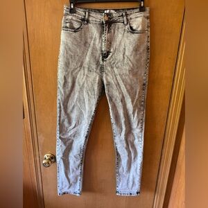Chipre Denim Women’s Sz 31 Skinny Gray Jeans